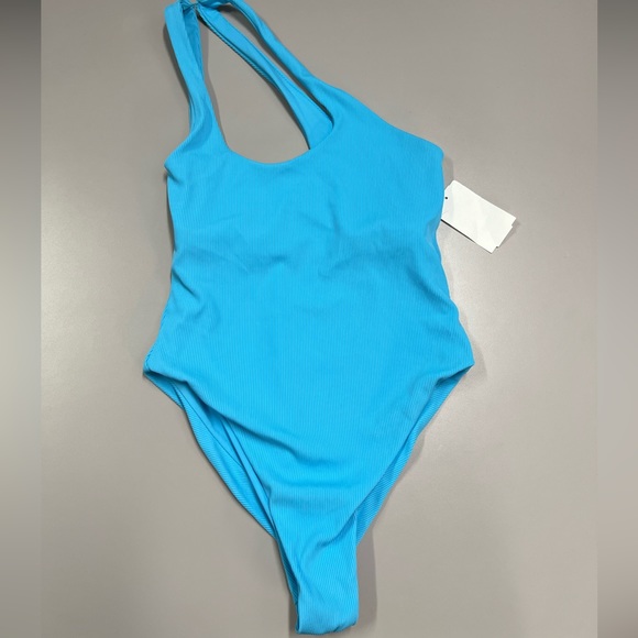 L*Space Phoebe One Piece Swimsuit in Aquamarine Size 6 - Picture 3 of 7